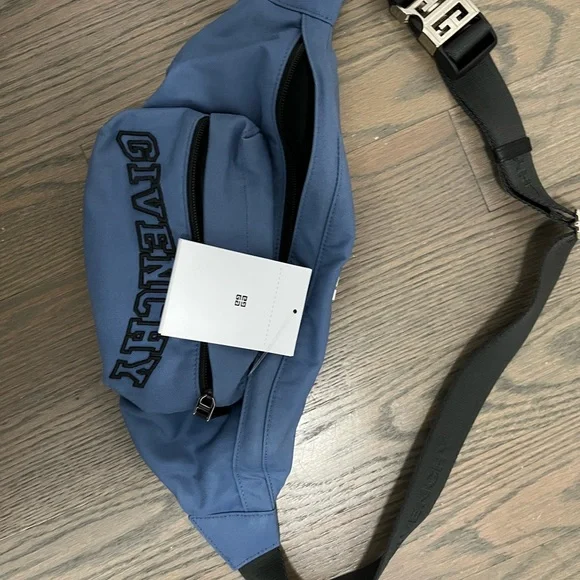 Givenchy belt bag blue - Picture 2 of 4